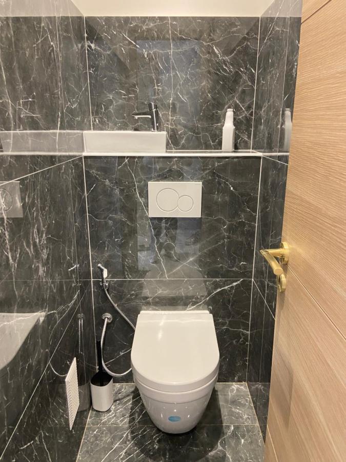 Le Royal, Spacious Seaside Apartment Rooftop And Pool Ница Екстериор снимка